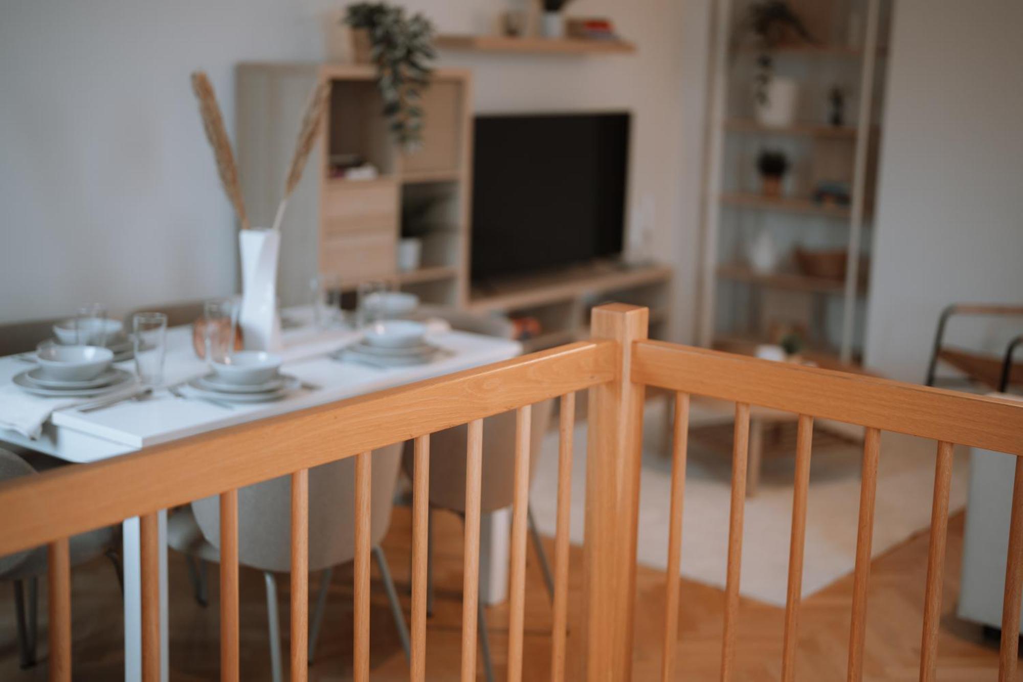 90Qm, 3 Bedrooms, Near Schoenbrunn, Balcony - Axara Housing Wina Bagian luar foto